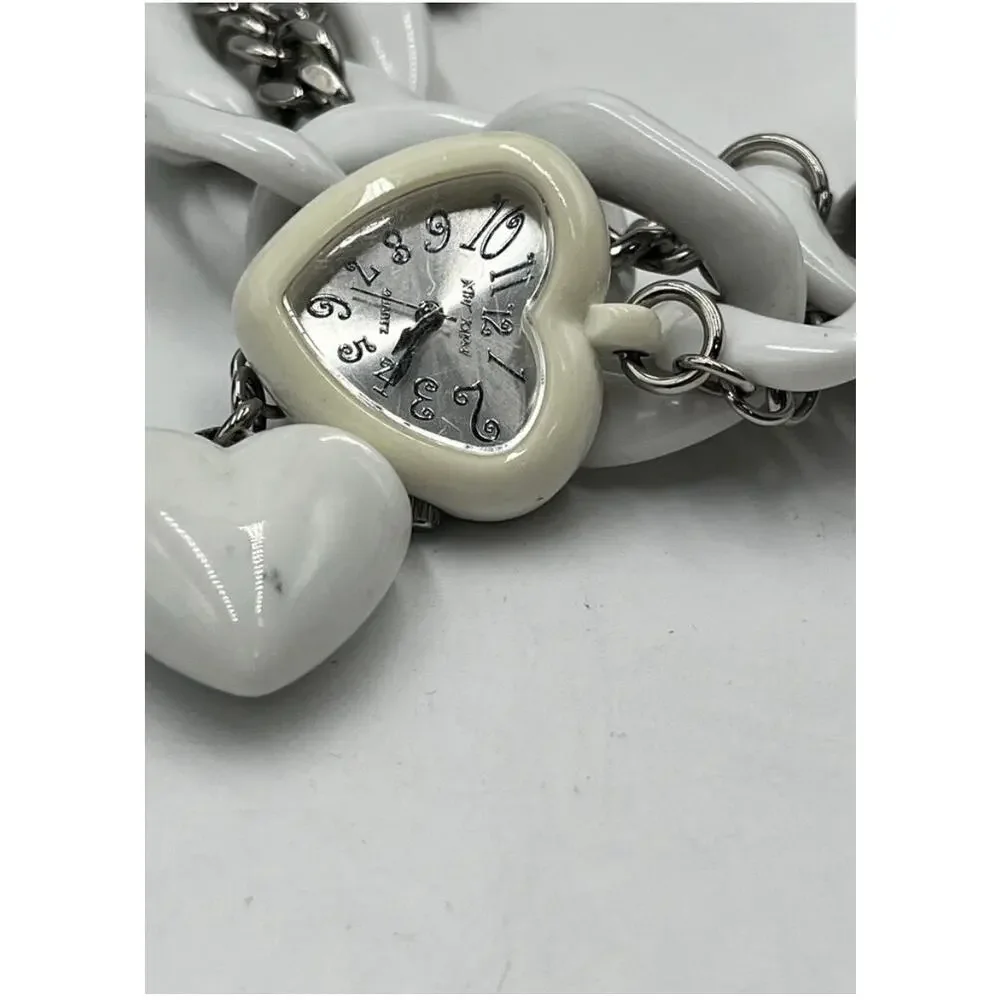 Betsey Johnson Vintage‎ Puffy 3D White Acrylic Heart Chain Bracelet Watch BJ7016